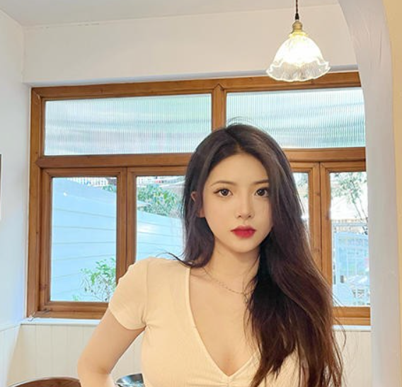 体验和平健身姐姐